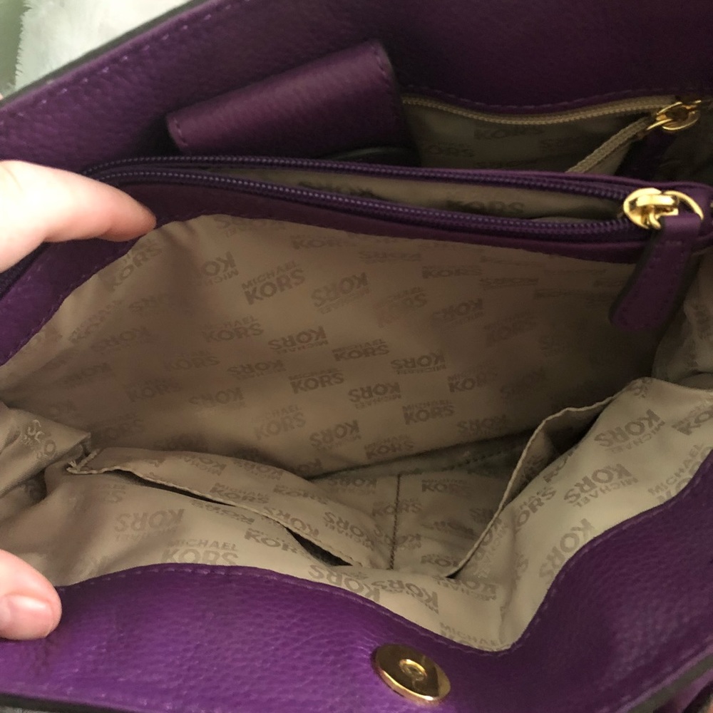 Purple MK purse - Picture 7 of 8